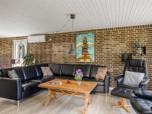 Holiday Home Tholf - 100m to the fjord by Interhome