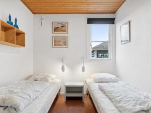 Apartment Dineke - 200m to the fjord by Interhome