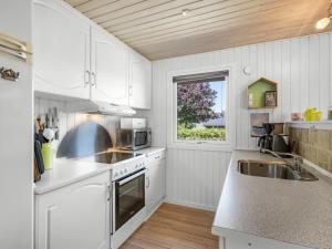 Holiday Home Sebine - 400m to the fjord by Interhome