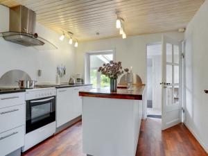 Holiday Home Gytta - 1km from the sea by Interhome