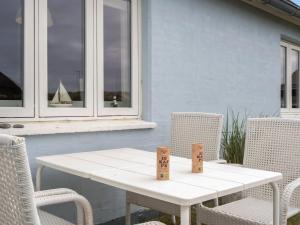 Holiday Home Fransiska - from the sea by Interhome