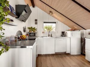 Holiday Home Josef - 500m from the sea by Interhome