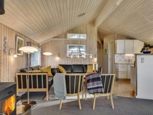 Holiday Home Hjalmar - 400m from the sea by Interhome