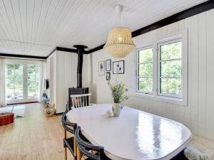 Holiday Home Øllegård - 250m from the sea by Interhome