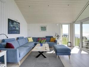 Holiday Home Lander - 20m from the sea by Interhome