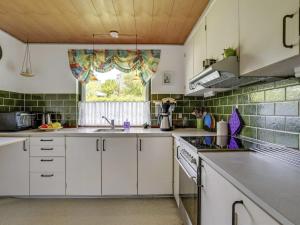 Holiday Home Yak - 350m from the sea by Interhome