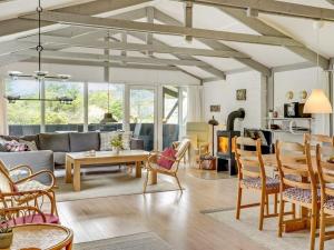 Holiday Home Eivy - 1km from the sea by Interhome