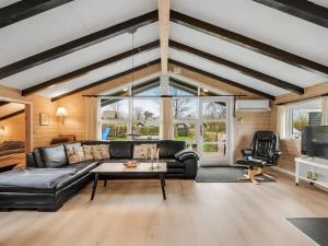 Holiday Home Miikka - 800m to the fjord by Interhome