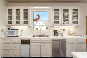 At Ease - 535 Barcelona