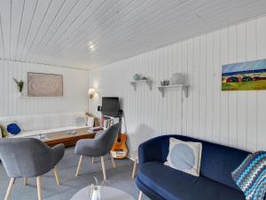 Holiday Home Cristina - from the sea by Interhome