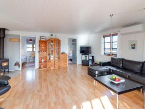 Holiday Home Annabell - 150m from the sea by Interhome