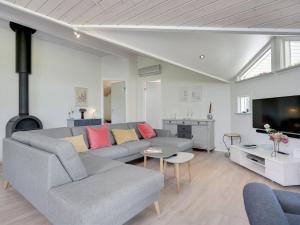 Holiday Home Waltraud - 500m from the sea by Interhome