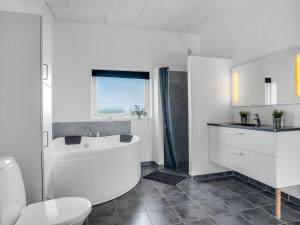 Holiday Home Eloise - 50m to the fjord by Interhome