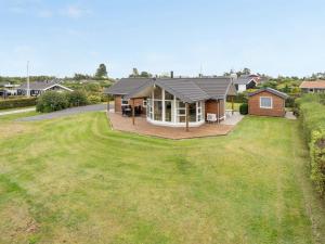Holiday Home Kimi - 800m from the sea by Interhome