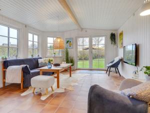 Holiday Home Maybrit - 50m from the sea by Interhome