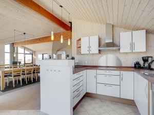 Holiday Home Tjarko - 150m from the sea by Interhome