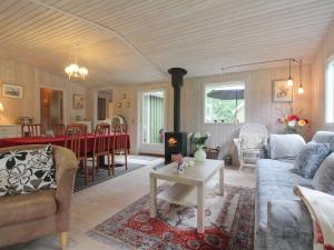 Holiday Home Elmer - 400m from the sea by Interhome