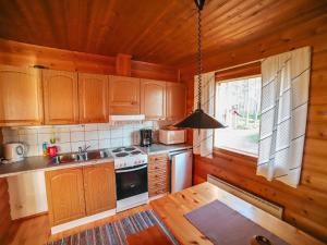 Holiday Home Mäkitupa 1 by Interhome