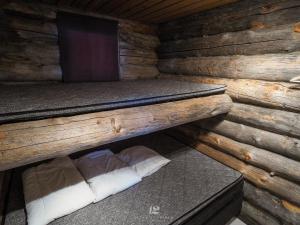 Holiday Home Kuukkelinkolo by Interhome