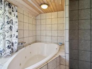 Holiday Home Carit - 80m from the sea by Interhome