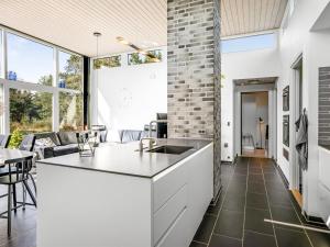 Holiday Home Elviira - 350m from the sea by Interhome