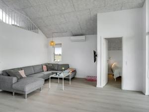 Holiday Home Thalie - 400m from the sea by Interhome