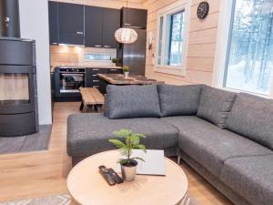 Holiday Home Mäkitie 2 by Interhome