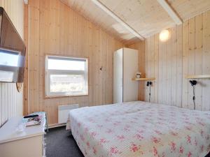 Holiday Home Caro - 807m from the sea by Interhome