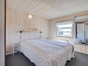 Holiday Home Caro - 807m from the sea by Interhome