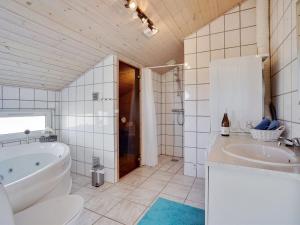 Holiday Home Caro - 807m from the sea by Interhome
