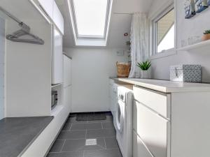 Holiday Home Harmen - 1-1km from the sea by Interhome