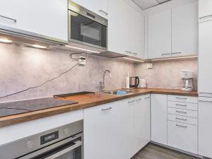 Holiday Home Saariseläntie 8 e 2 äijälä by Interhome