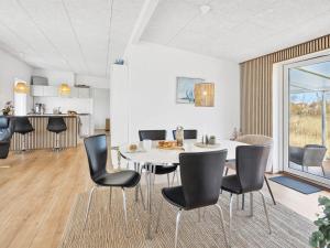 Holiday Home Thorlaf - 200m from the sea by Interhome