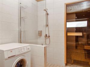 Holiday Home Tahko spa junior suite orange a 10 by Interhome