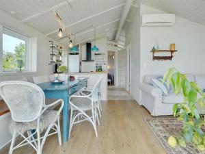 Holiday Home Liutulf - 40m from the sea by Interhome