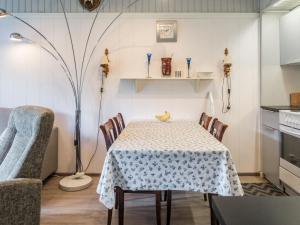 Holiday Home Lomakatti 6b by Interhome