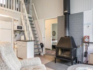 Holiday Home Lomakatti 6b by Interhome