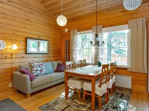 Holiday Home Hirvasaho a 2 by Interhome