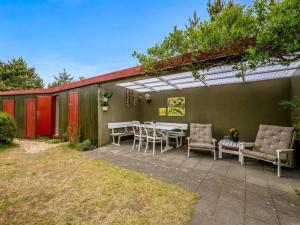 Holiday Home Sisko - 800m from the sea by Interhome