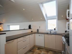 Holiday Home Hilmer - 250m from the sea by Interhome