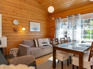 Holiday Home Hirvasaho a4 by Interhome