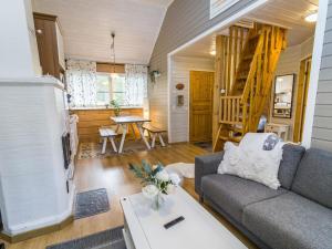 Holiday Home Ruka-rentola by Interhome
