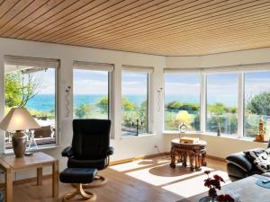 Holiday Home Sahid - 20m from the sea by Interhome