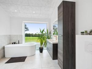 Holiday Home Landuin - 30km from the sea by Interhome