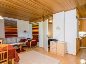 Holiday Home Saariseläntie 8 e 3 by Interhome