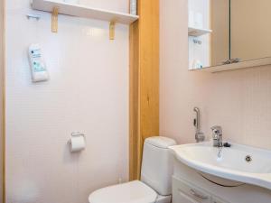 Holiday Home Saariseläntie 8 e 3 by Interhome