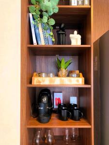 Loft com Projeto de Decoração premiado, com vista Mar Maravilhosa Piscina Academia Rooftop Garagem Lavanderia, na rua mais nobre de Salvador