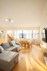 Duplex Apartment-Balcony-City Center -7 Guests