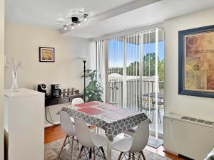 Bright & Cozy Two-Level Apartment