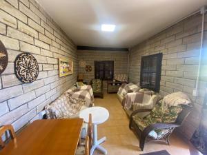 Casa de Pedra 02 Quadras Praia